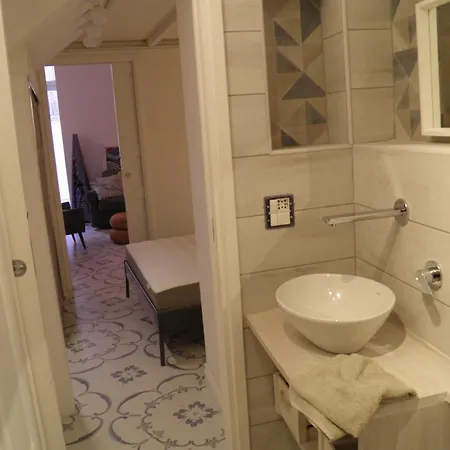 Gaetano Apartment *