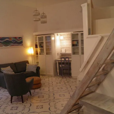 Apartment Gaetano Pozzuoli
